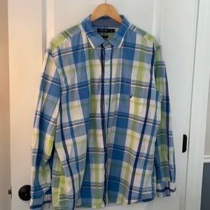 Men’s Button-up Nautica Shirt
